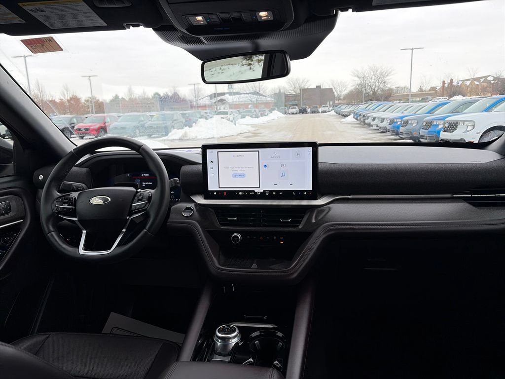 Used 2025 Ford Explorer Platinum AWD/4WD image 43