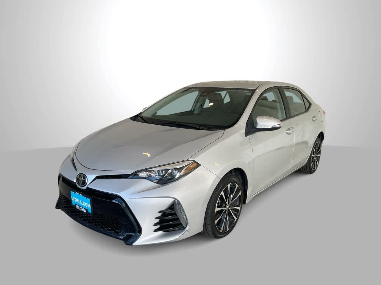 Used 2018 Toyota Corolla SE FWD image 1