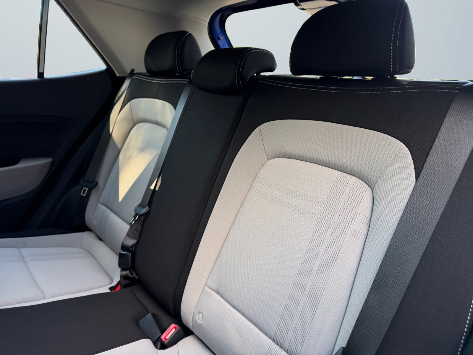 Certified 2025 Hyundai Venue SEL FWD image 15