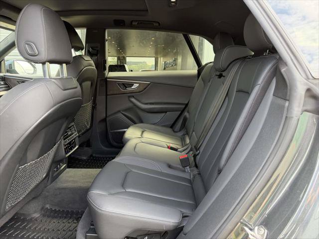 Used 2019 Audi Q8 Premium Plus w/ Premium Plus AWD/4WD image 15