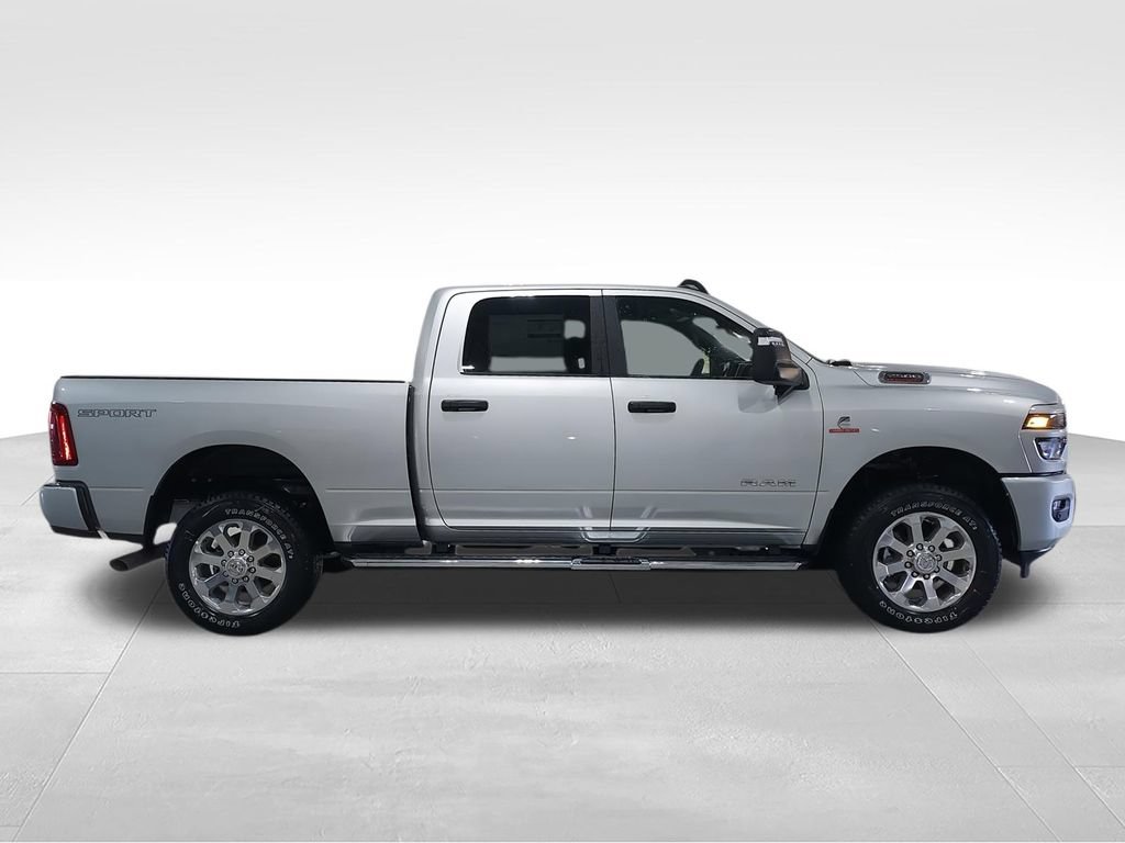 New 2026 RAM 2500 Big Horn AWD/4WD image 9