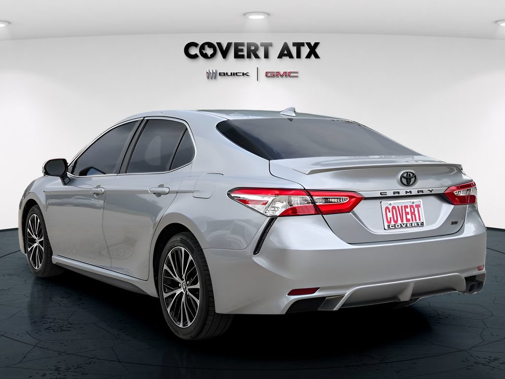 Used 2020 Toyota Camry SE FWD image 6
