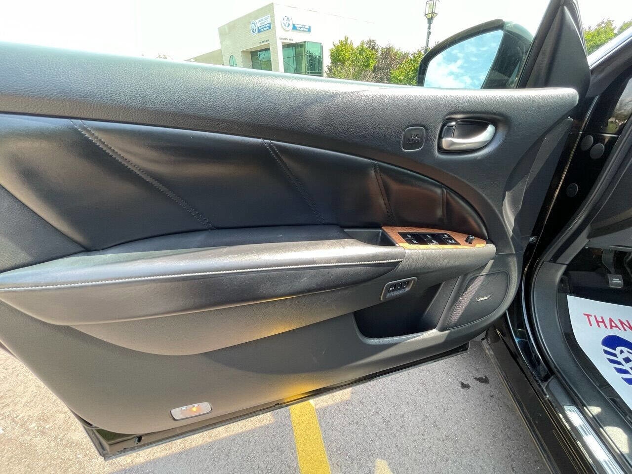 Used 2014 Nissan Murano CrossCabriolet w/ Navigation Package image 34