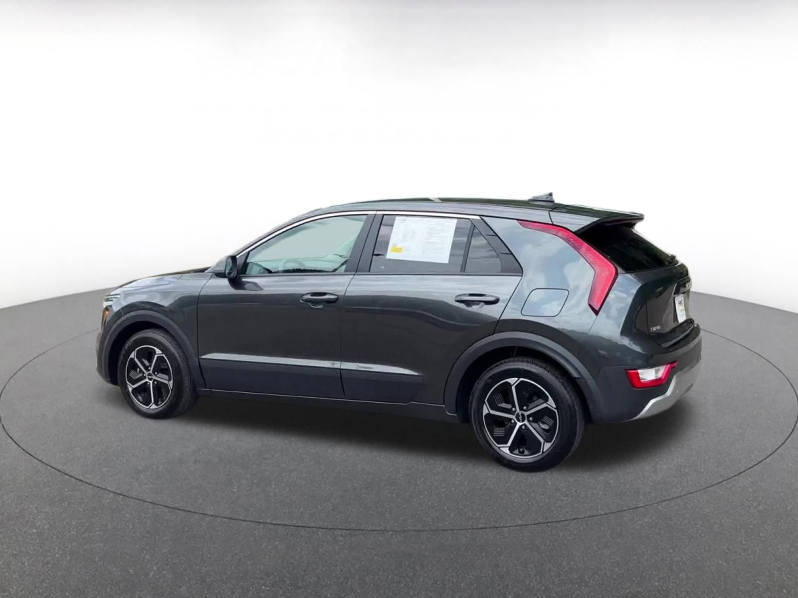 Used 2026 Kia Niro LX FWD image 10