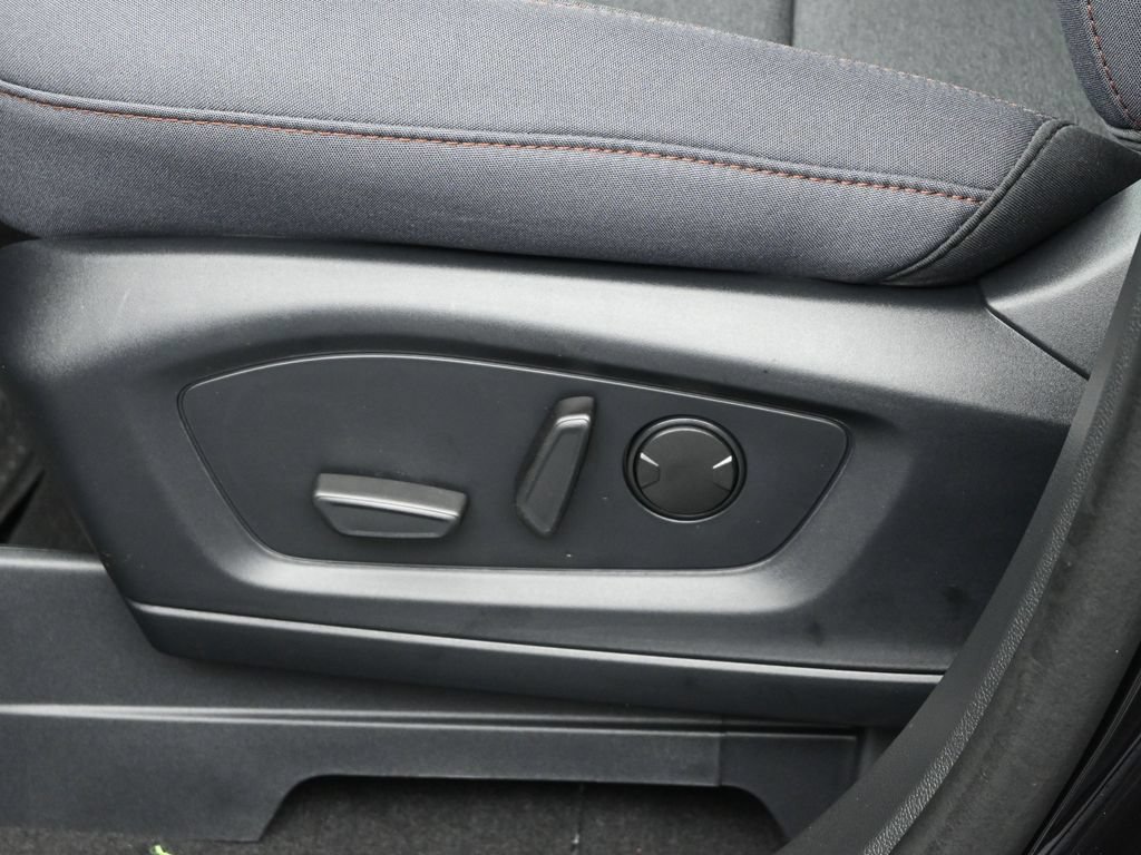 New 2026 Ford Explorer Active RWD image 9