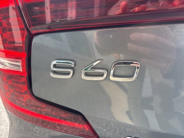 Used 2020 Volvo S60 T6 Inscription w/ Protection Package Premier image 10