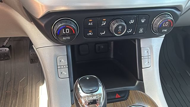 Used 2019 GMC Acadia SLE w/ LPO, Floor Liner Package FWD image 21