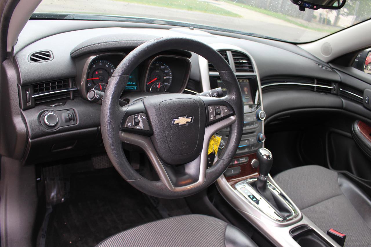 Used 2013 Chevrolet Malibu LT FWD image 14