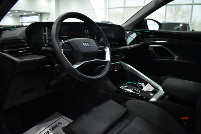 Used 2025 Audi Q5 Premium Plus w/ Premium Plus image 14