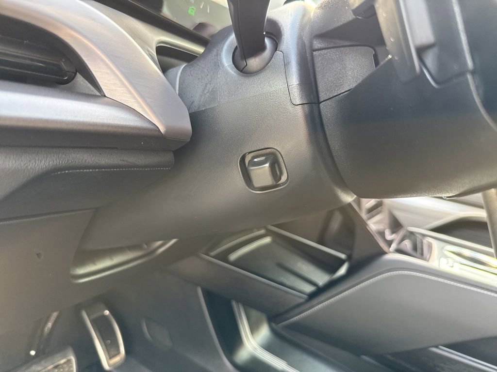 Used 2026 Cadillac Vistiq Platinum w/ LPO, Floor Liner Package AWD/4WD image 20