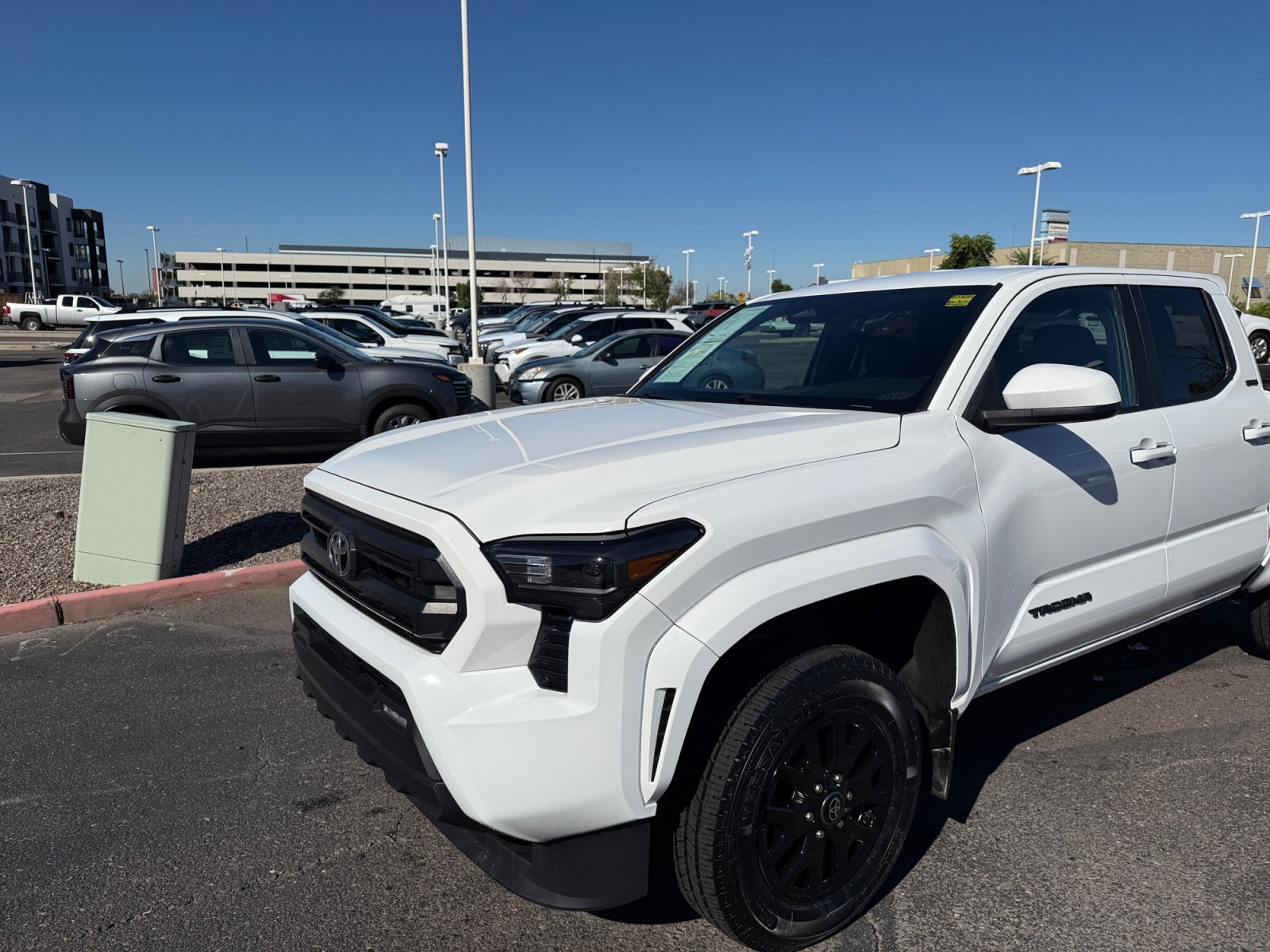 Used 2024 Toyota Tacoma SR5 AWD/4WD image 10