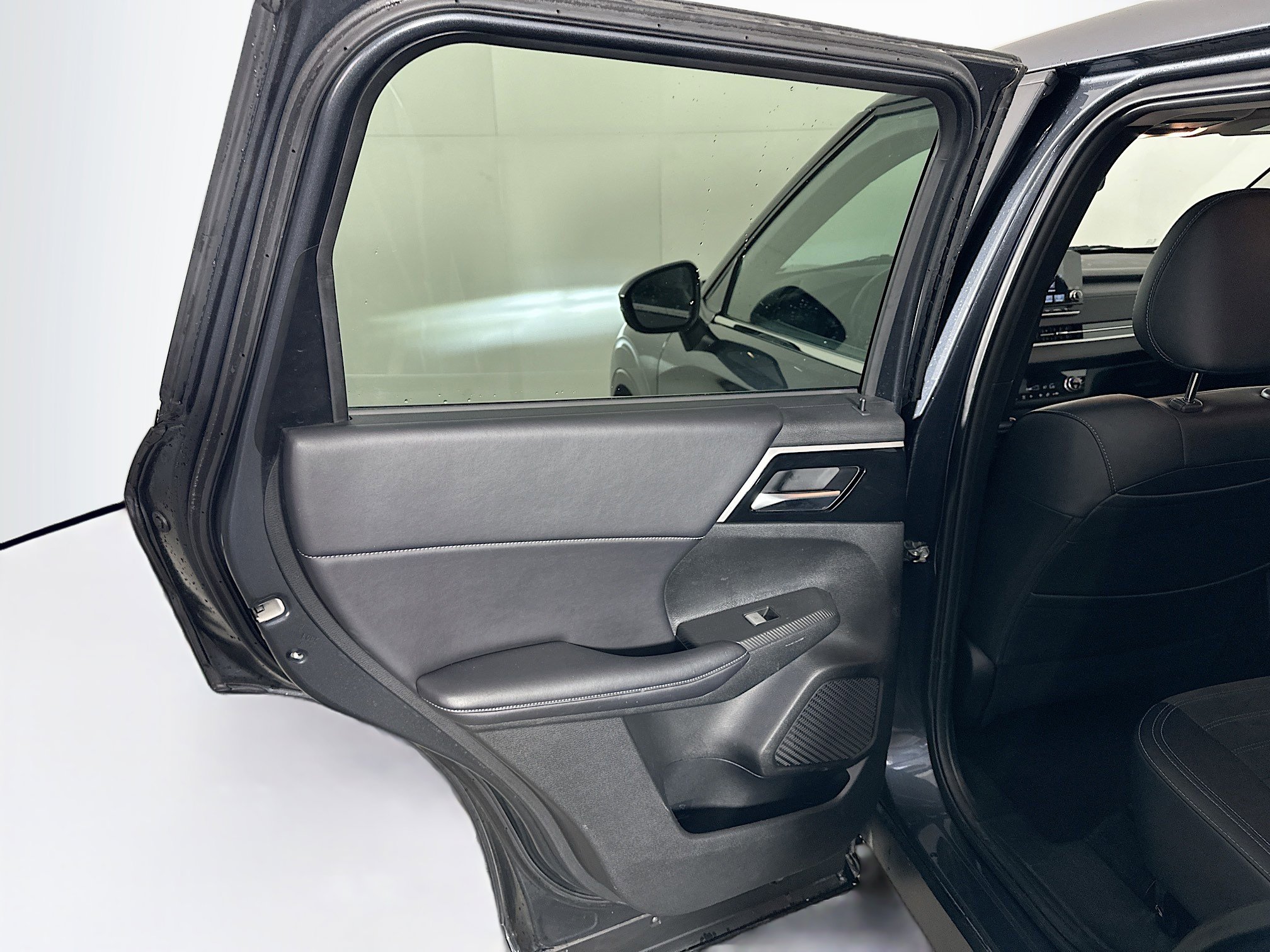 Used 2024 Mitsubishi Outlander SE image 26