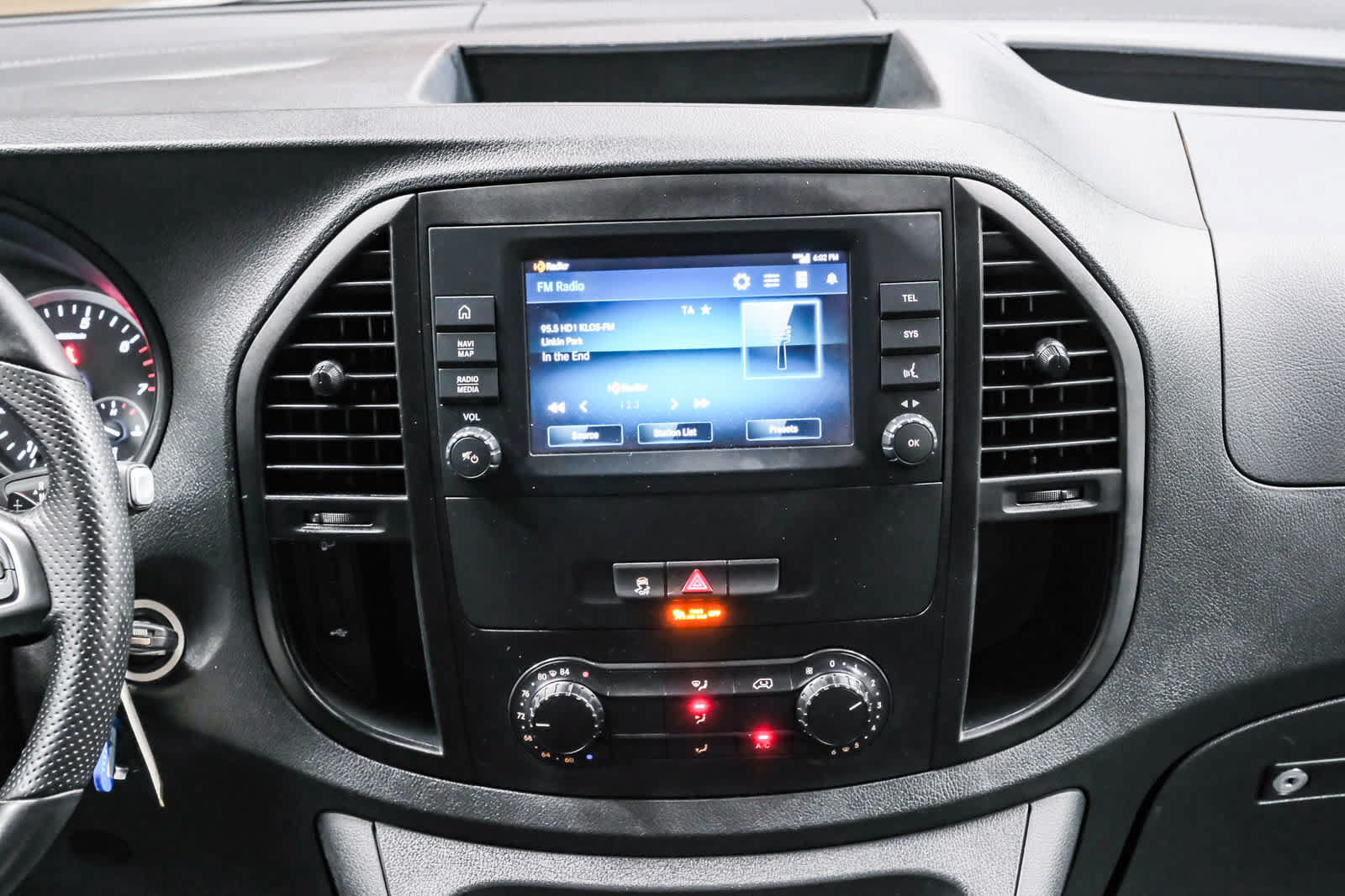 Used 2022 Mercedes-Benz Metris image 16