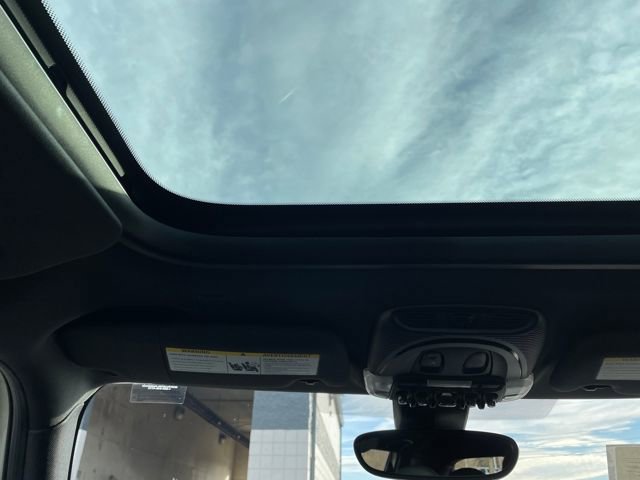 Used 2019 MINI Cooper S image 16