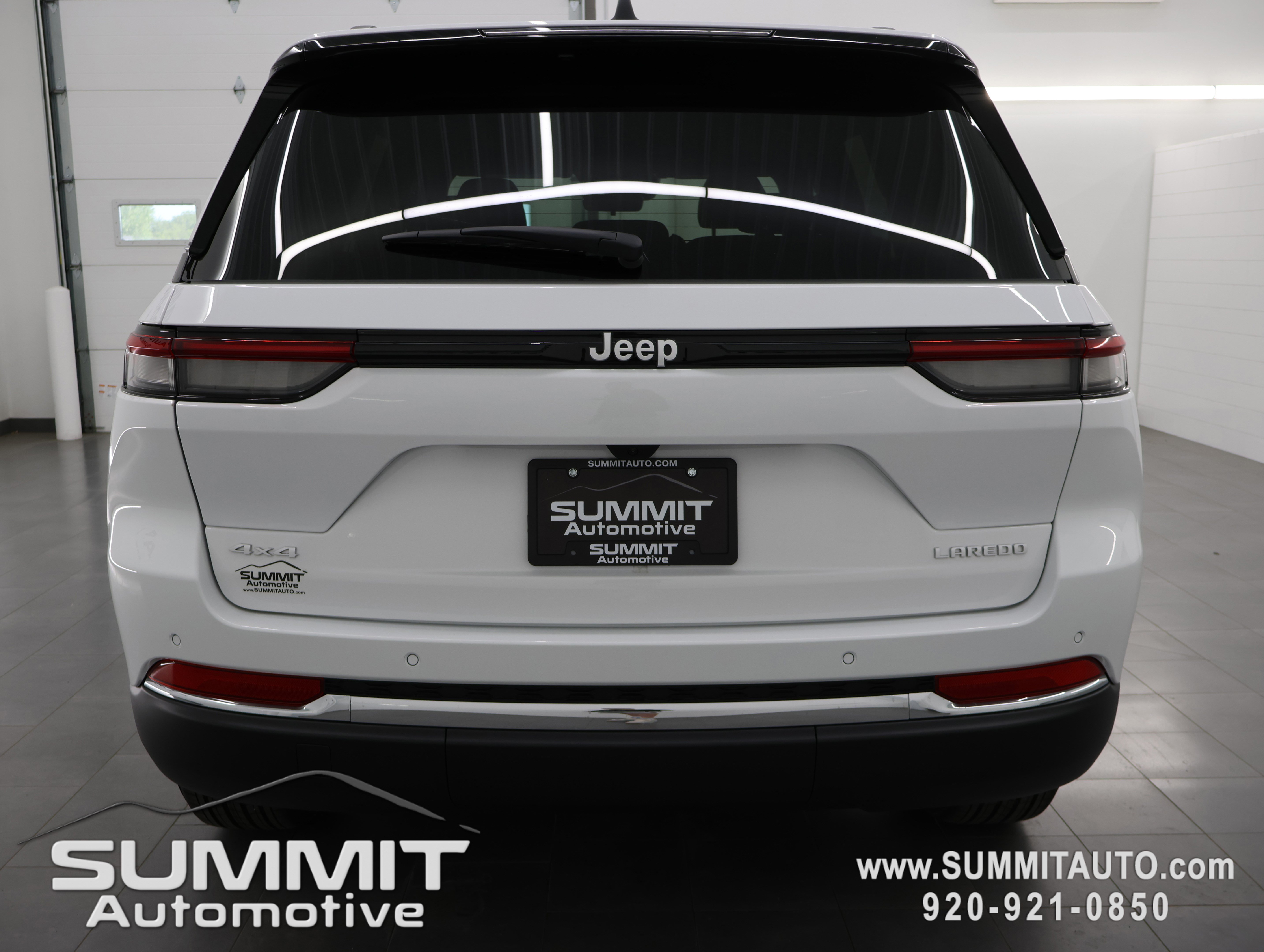 New 2026 Jeep Grand Cherokee Laredo X AWD/4WD image 27
