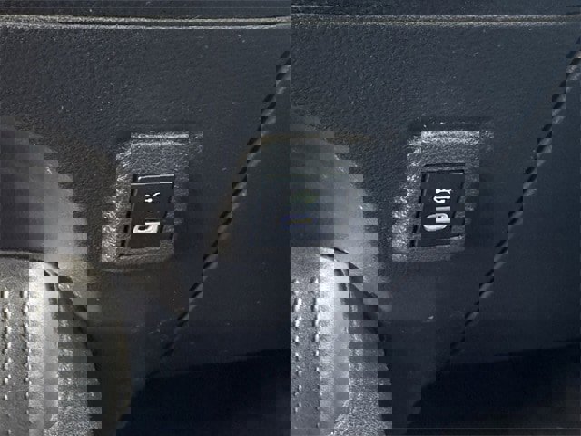 Used 2023 Toyota Corolla LE image 21