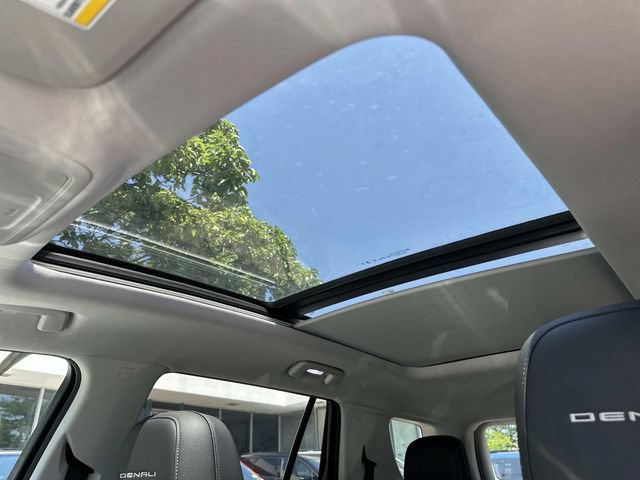 New 2026 GMC Terrain Denali w/ LPO, Floor Liner Package AWD/4WD image 10