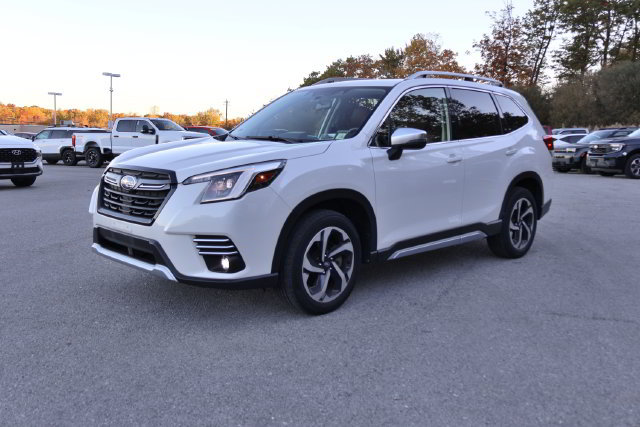 Used 2022 Subaru Forester Touring AWD/4WD image 3