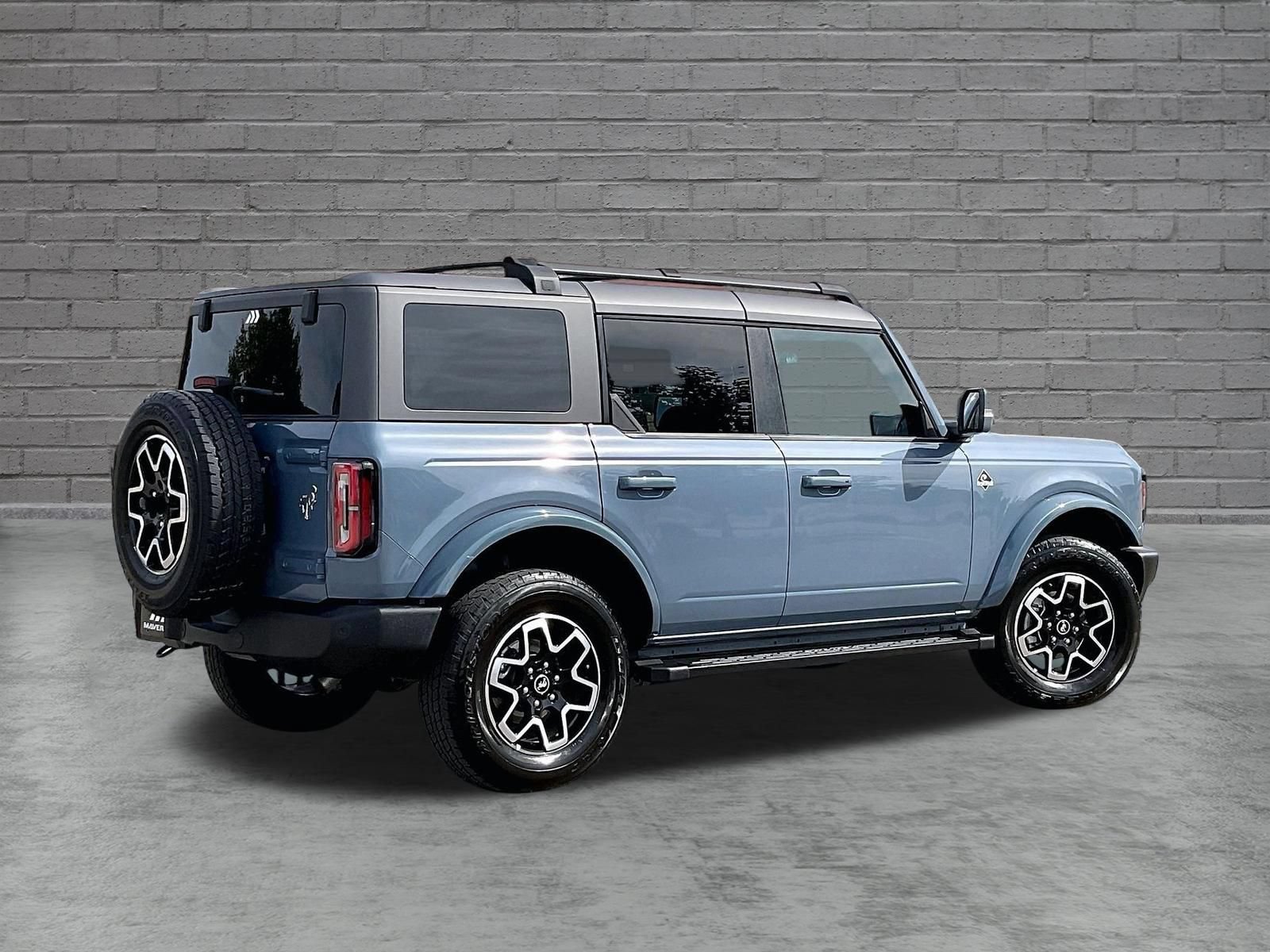 Used 2023 Ford Bronco Outer Banks AWD/4WD image 5
