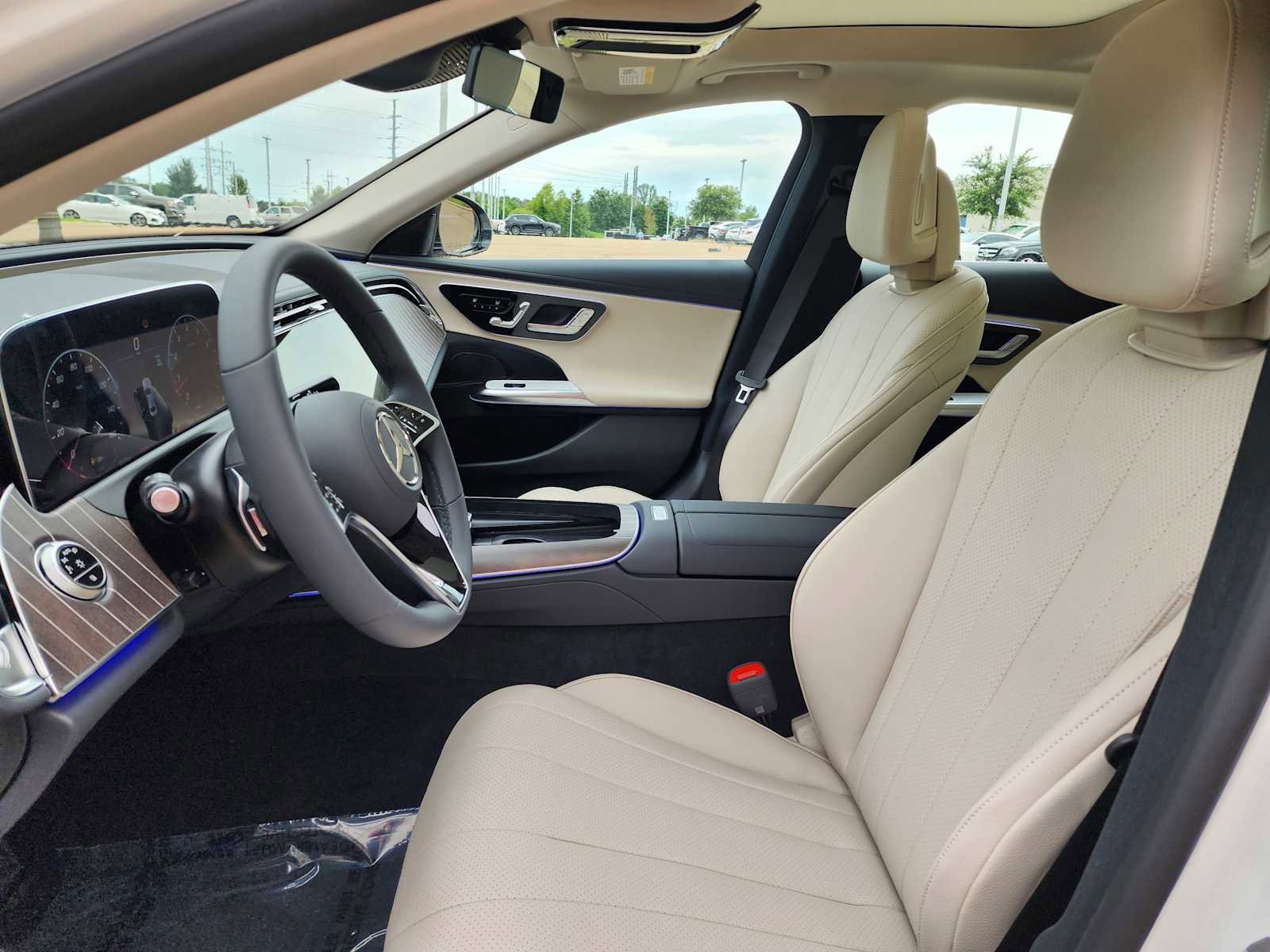 New 2025 Mercedes-Benz E 350 Sedan image 8