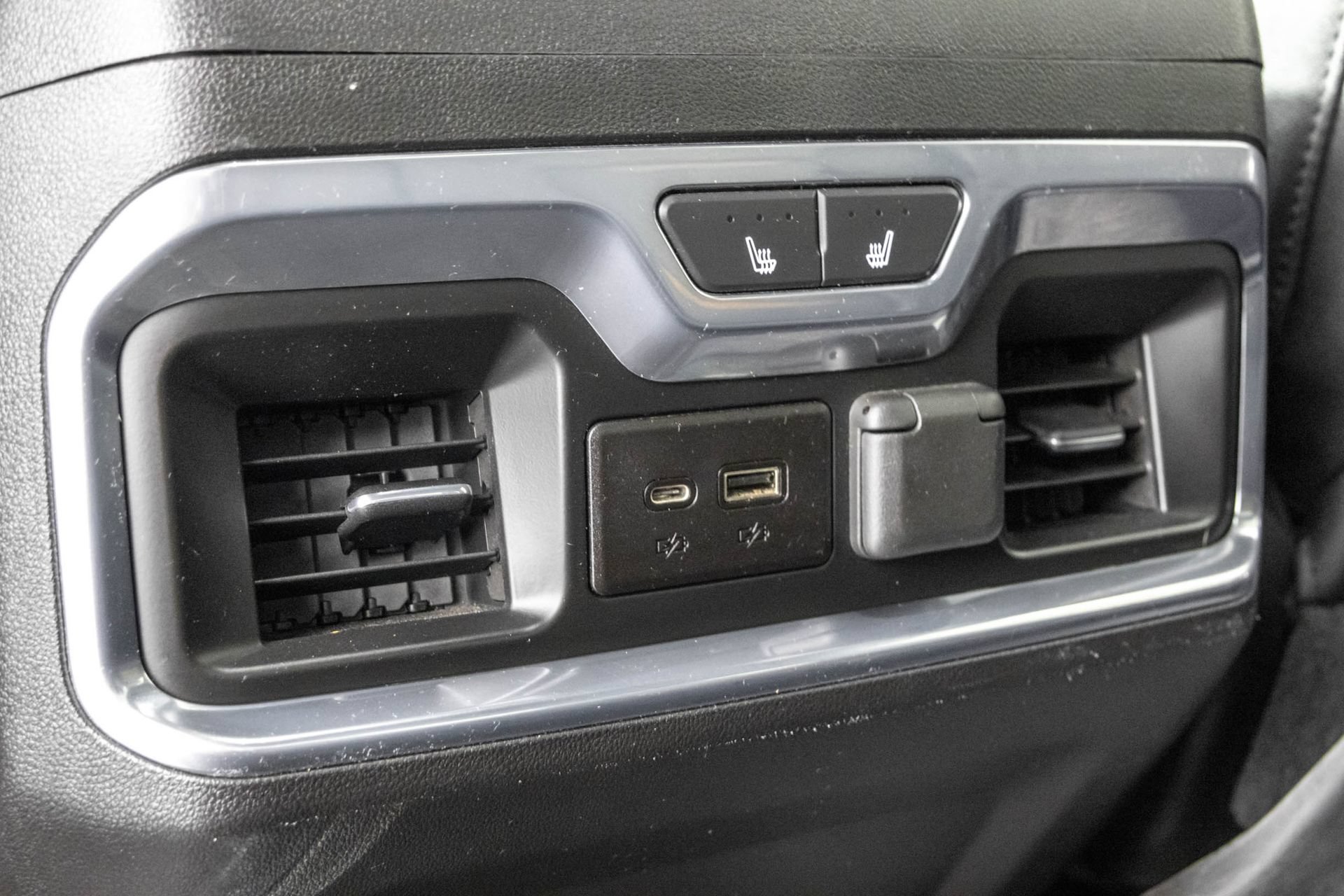 Used 2022 GMC Sierra 2500 AT4 w/ AT4 Premium Plus Package AWD/4WD image 41