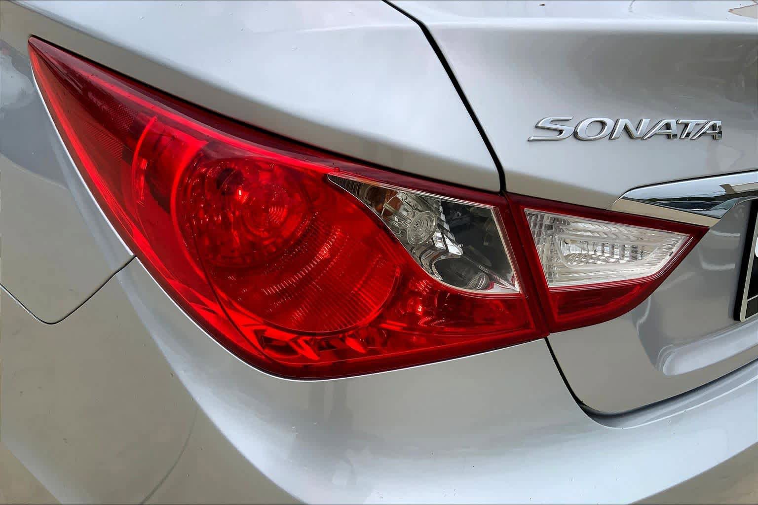 Used 2013 Hyundai Sonata GLS image 28
