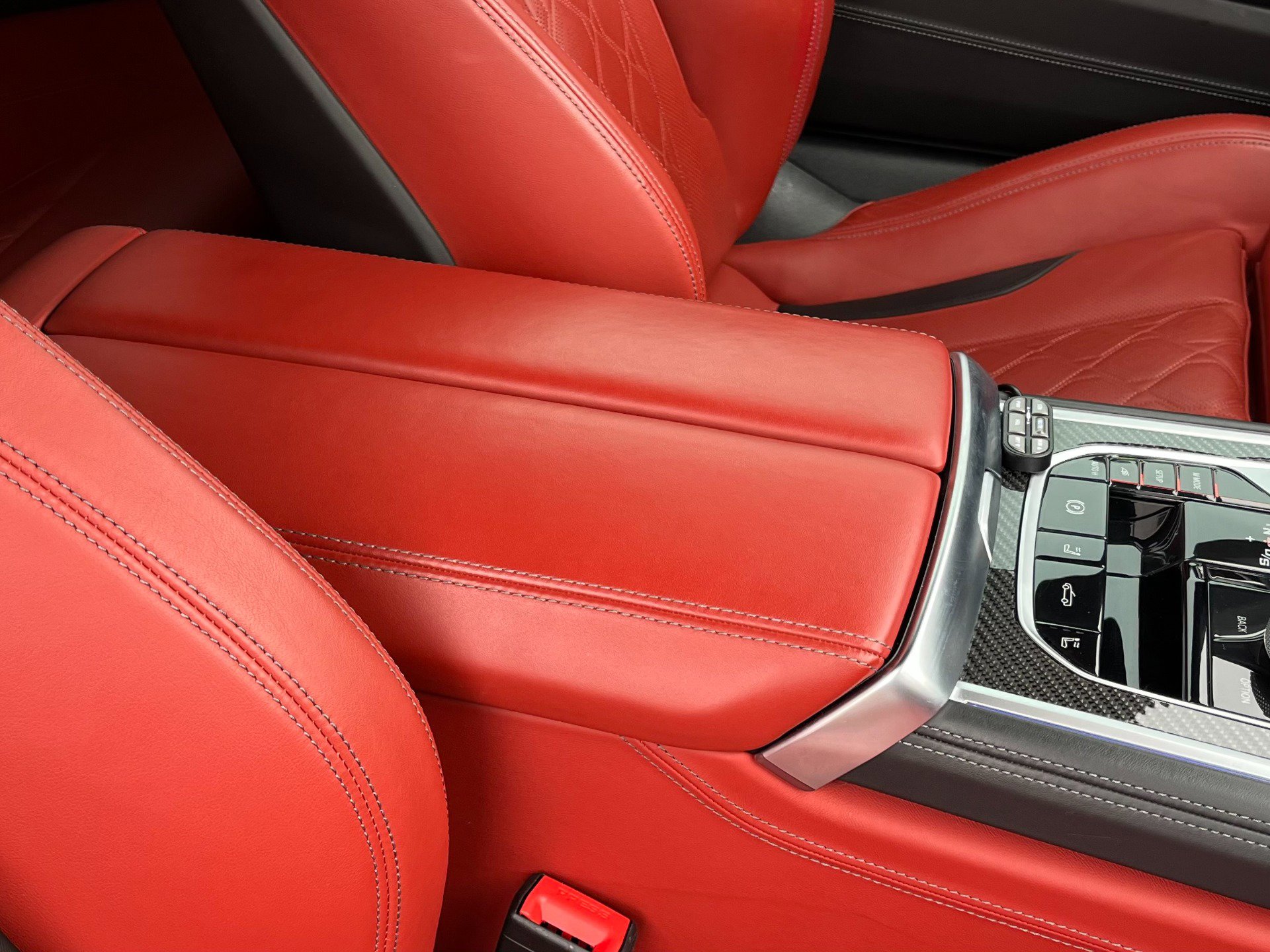 Used 2020 BMW M8 Competition w/ M Carbon Exterior Package image 22