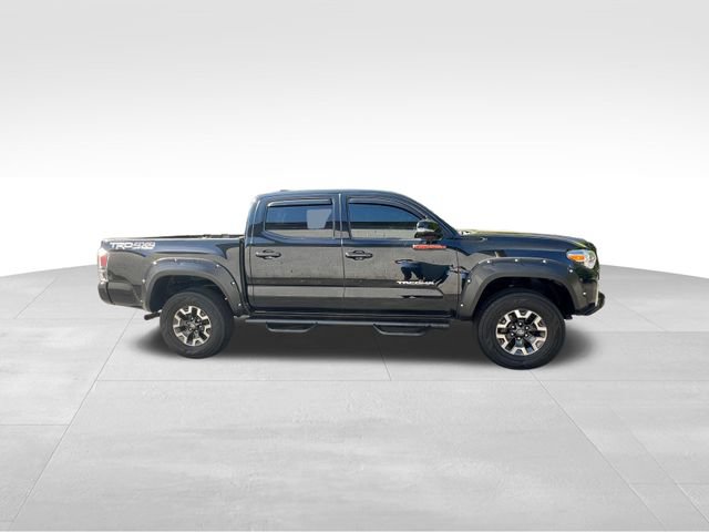 Used 2020 Toyota Tacoma TRD Off-Road w/ Technology Package AWD/4WD image 4