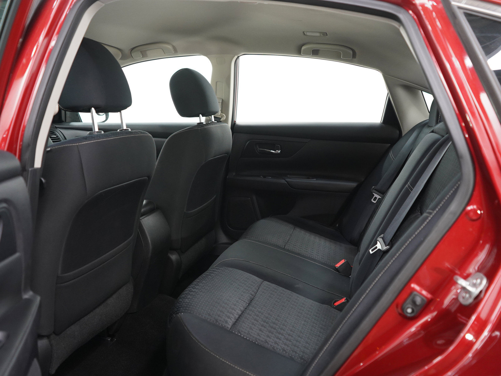 Used 2016 Nissan Altima 2.5 S w/ Power Driver Seat Package FWD image 16