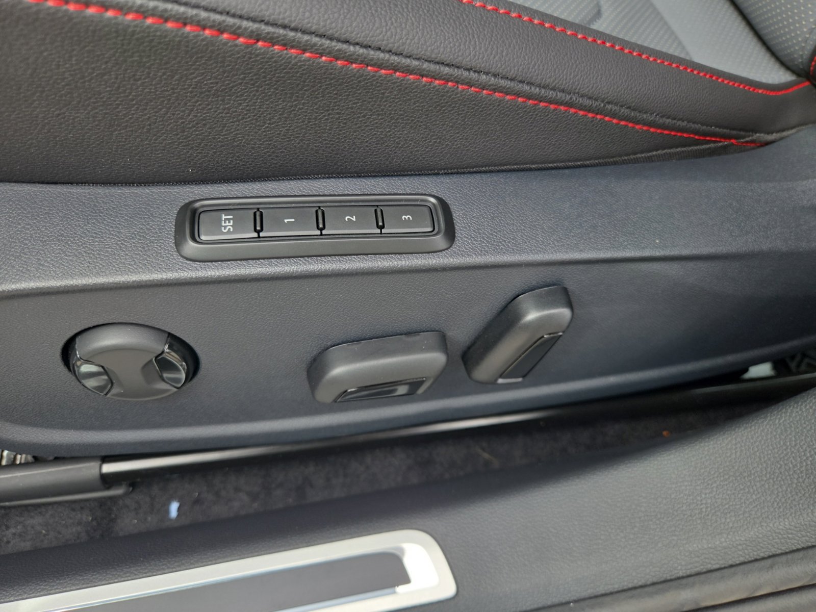 New 2027 Volkswagen Jetta GLI Autobahn FWD image 21