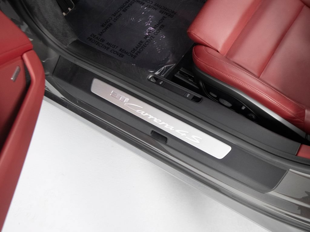 Certified 2022 Porsche 911 Cabriolet image 22