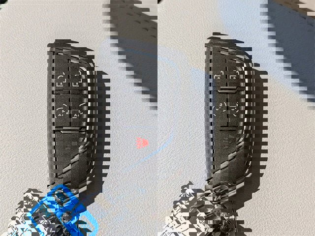 New 2026 Cadillac Vistiq Sport w/ LPO, Floor Liner Package image 34