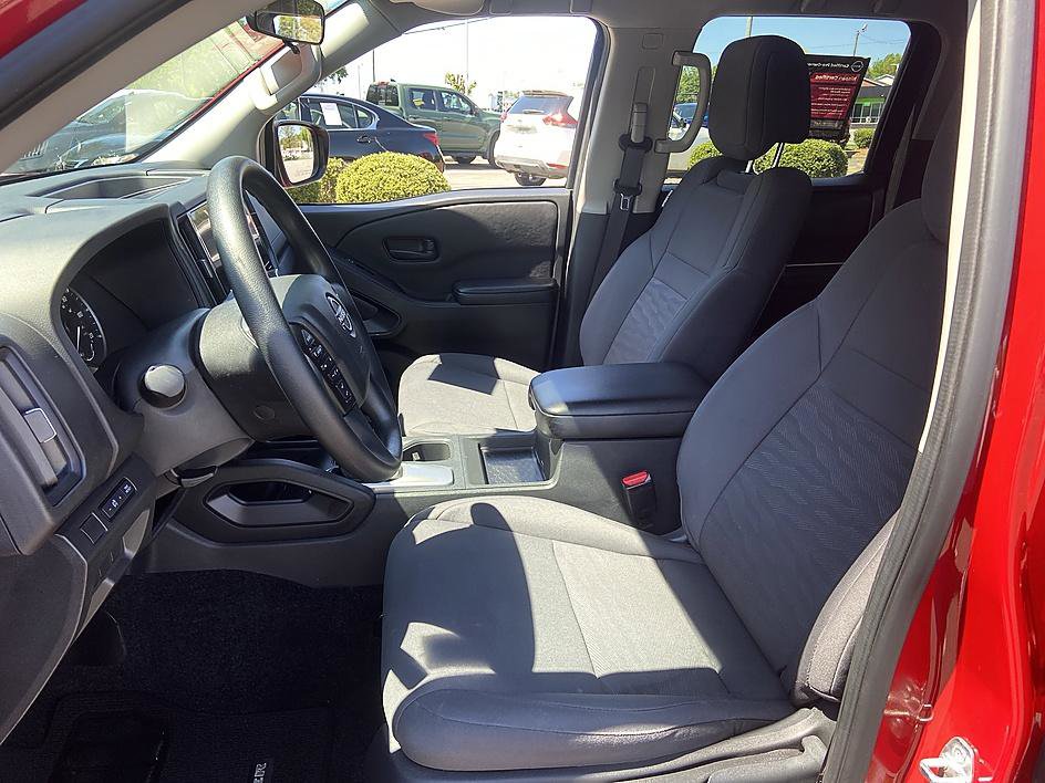 Certified 2025 Nissan Frontier S image 11