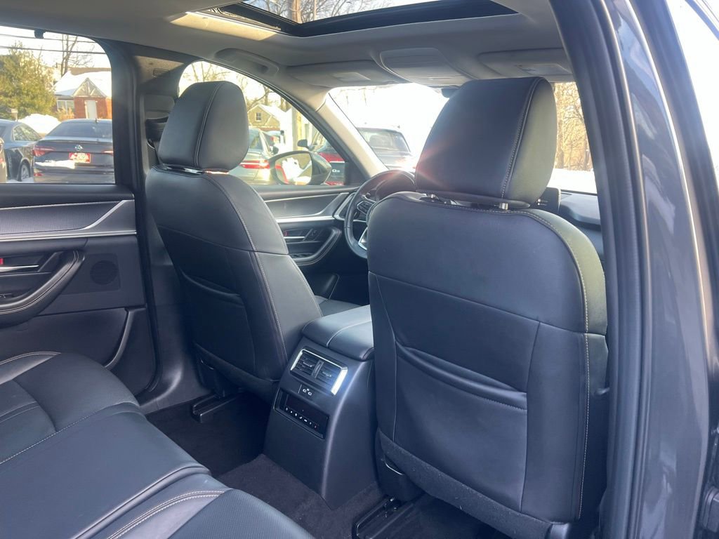 Used 2024 MAZDA CX-90 3.3 Turbo w/ Preferred Package image 31