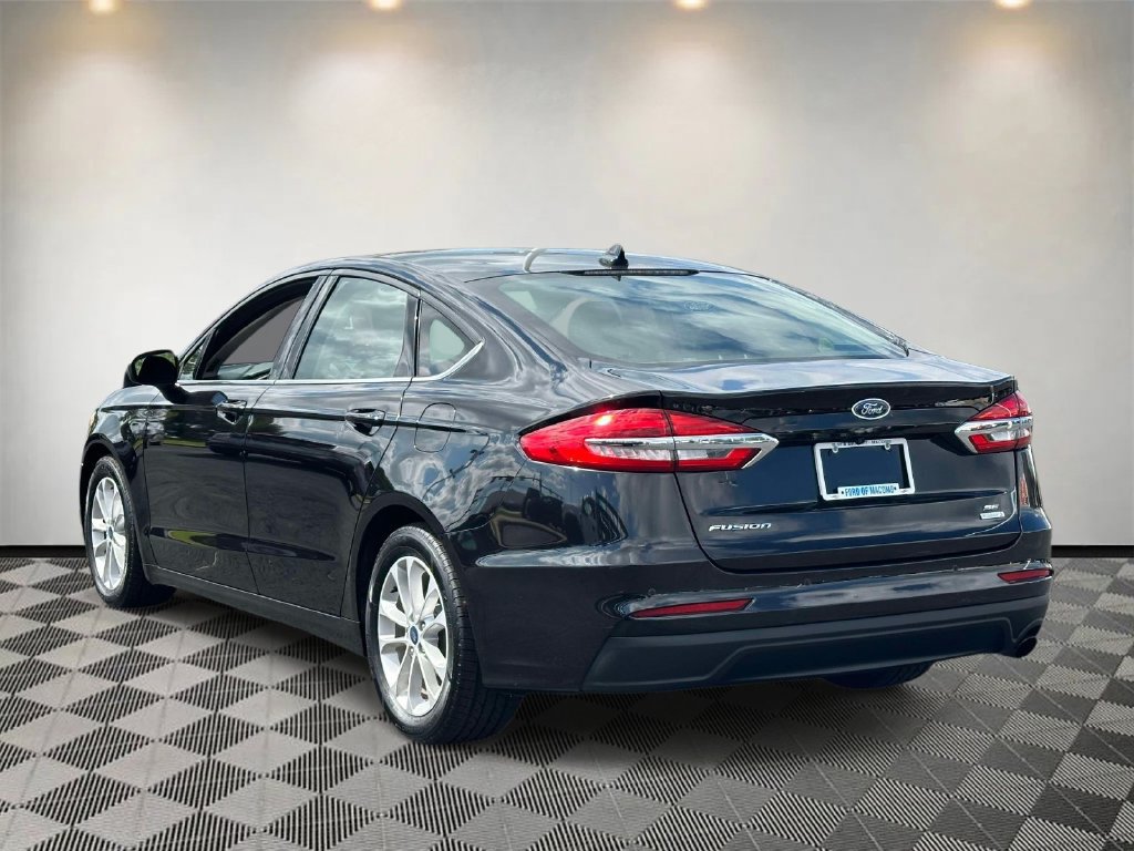 Certified 2020 Ford Fusion SE FWD image 5