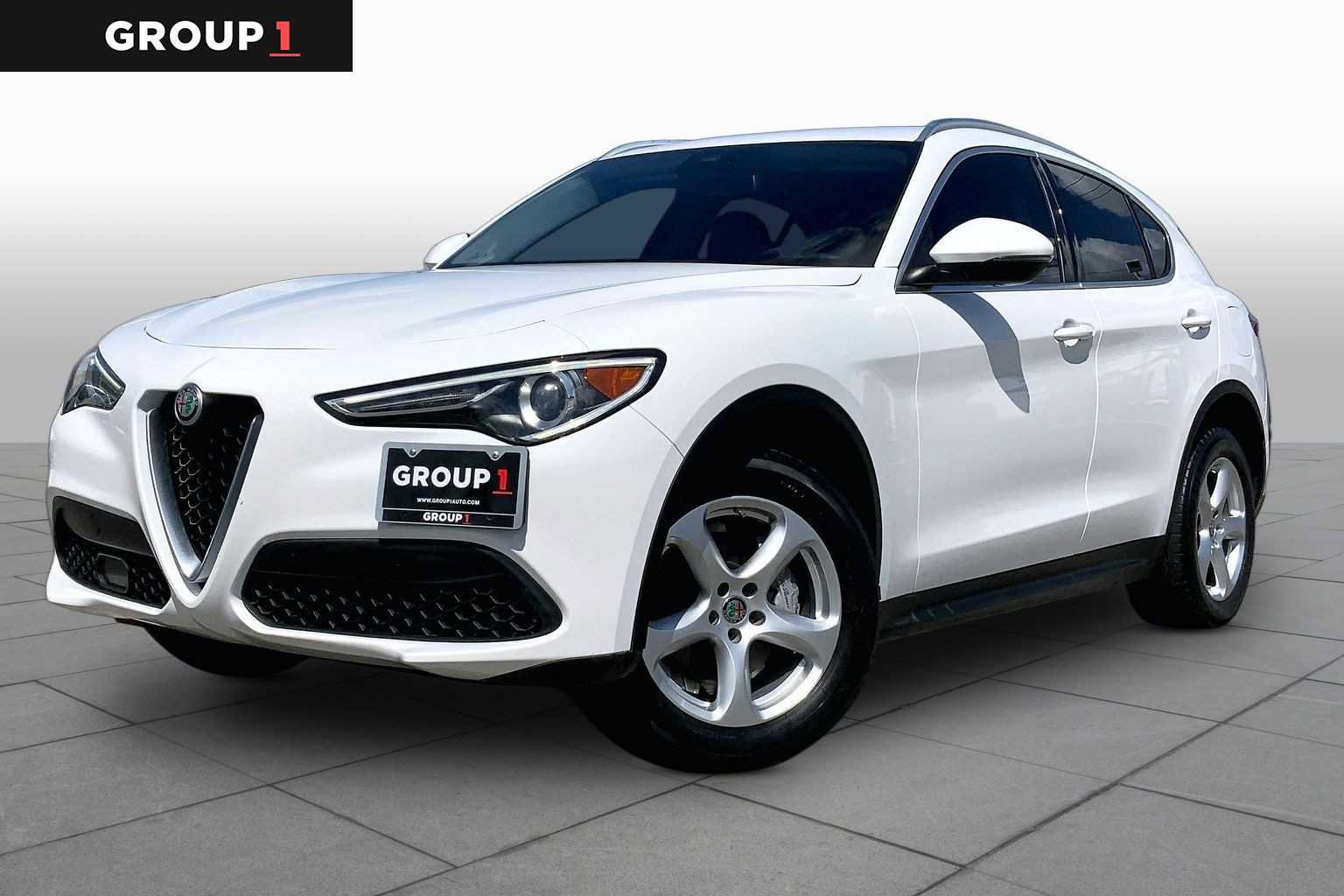 Used 2020 Alfa Romeo Stelvio RWD image 1