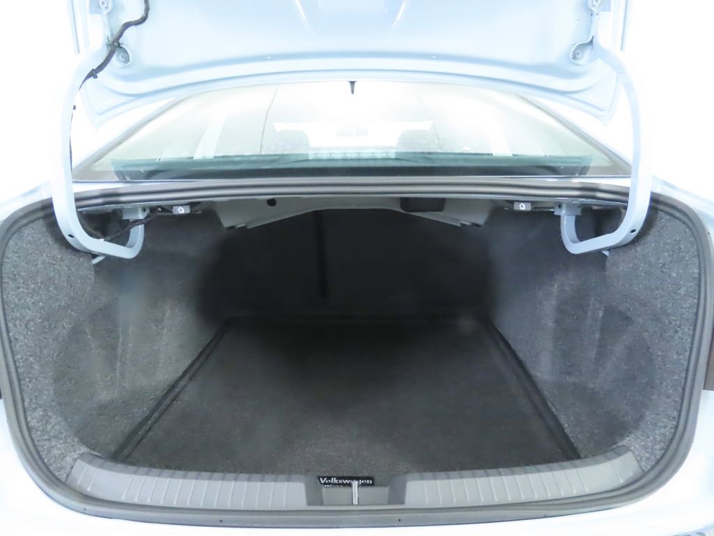 New 2026 Volkswagen Jetta SE image 28