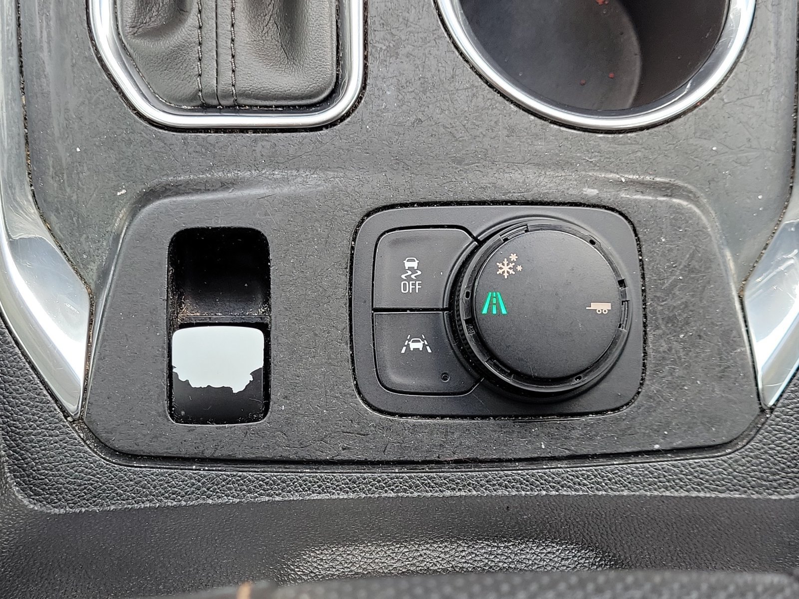 Used 2019 Chevrolet Traverse Premier w/ Redline Edition FWD image 32