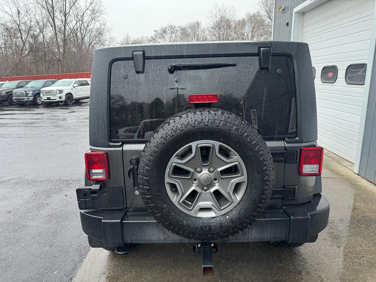 Used 2014 Jeep Wrangler Unlimited Rubicon w/ Connectivity Group AWD/4WD image 5