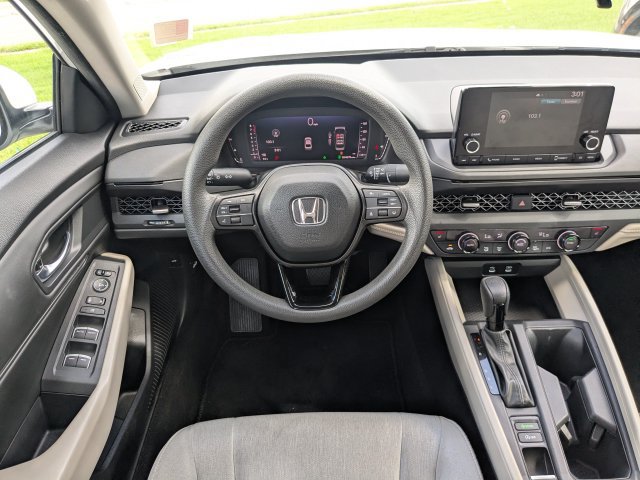 Used 2023 Honda Accord EX image 16