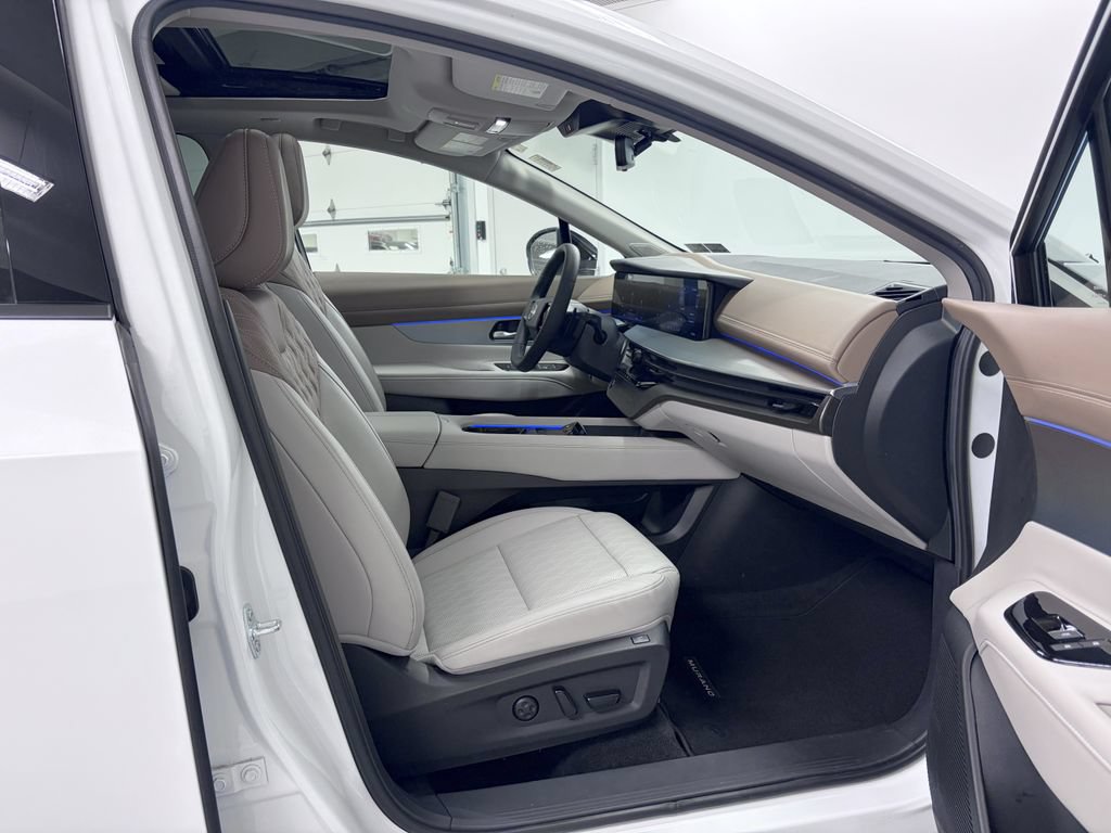 Used 2025 Nissan Murano Platinum w/ Cargo Package AWD/4WD image 15