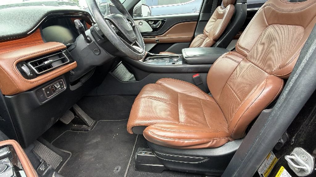 Used 2020 Lincoln Aviator Reserve w/ Equipment Group 202A AWD/4WD image 7