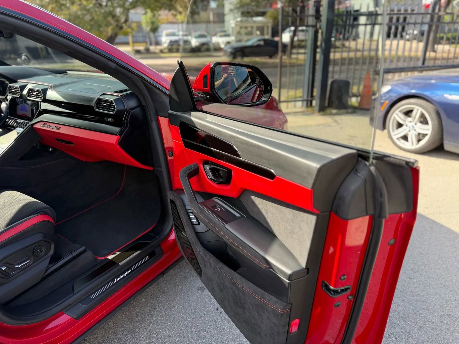 Used 2023 Lamborghini Urus S AWD/4WD image 13