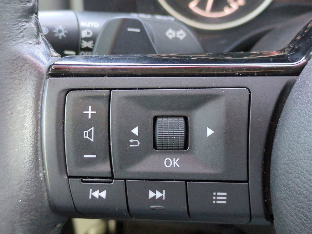 Certified 2023 Nissan Rogue SL image 26