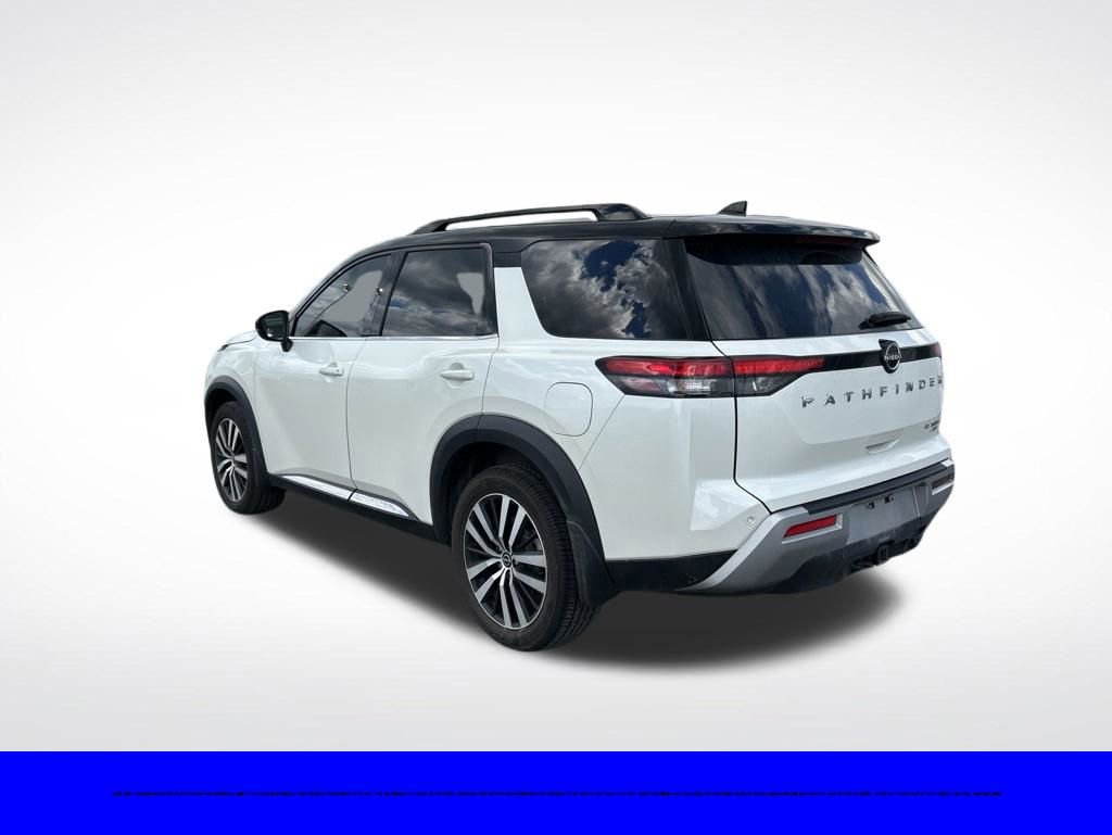 Used 2023 Nissan Pathfinder Platinum AWD/4WD image 3