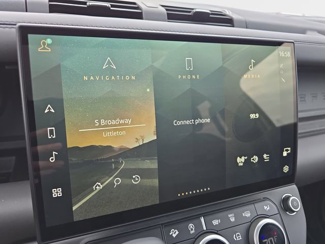 New 2026 Land Rover Defender 130 X-Dynamic SE image 22