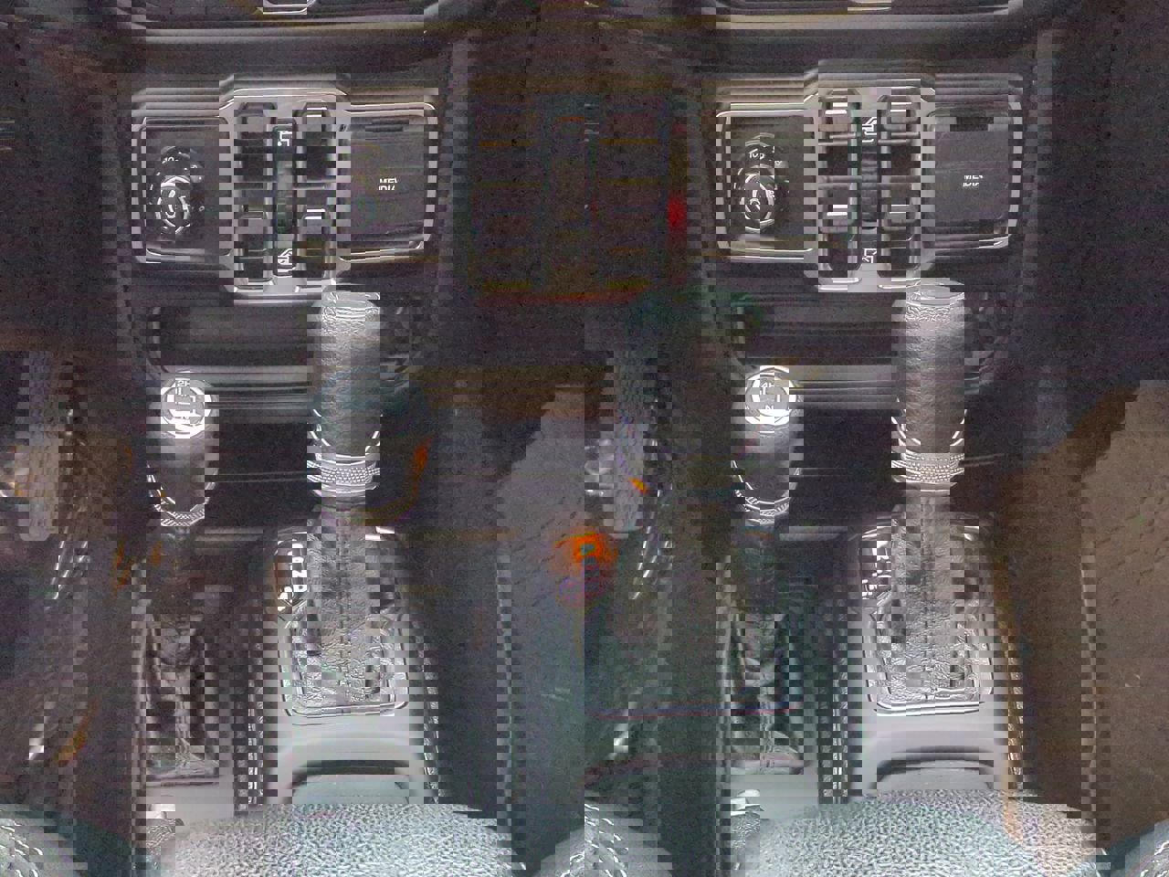 Certified 2021 Jeep Gladiator Sport image 18