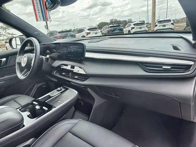 Certified 2025 Buick Enclave Preferred image 28