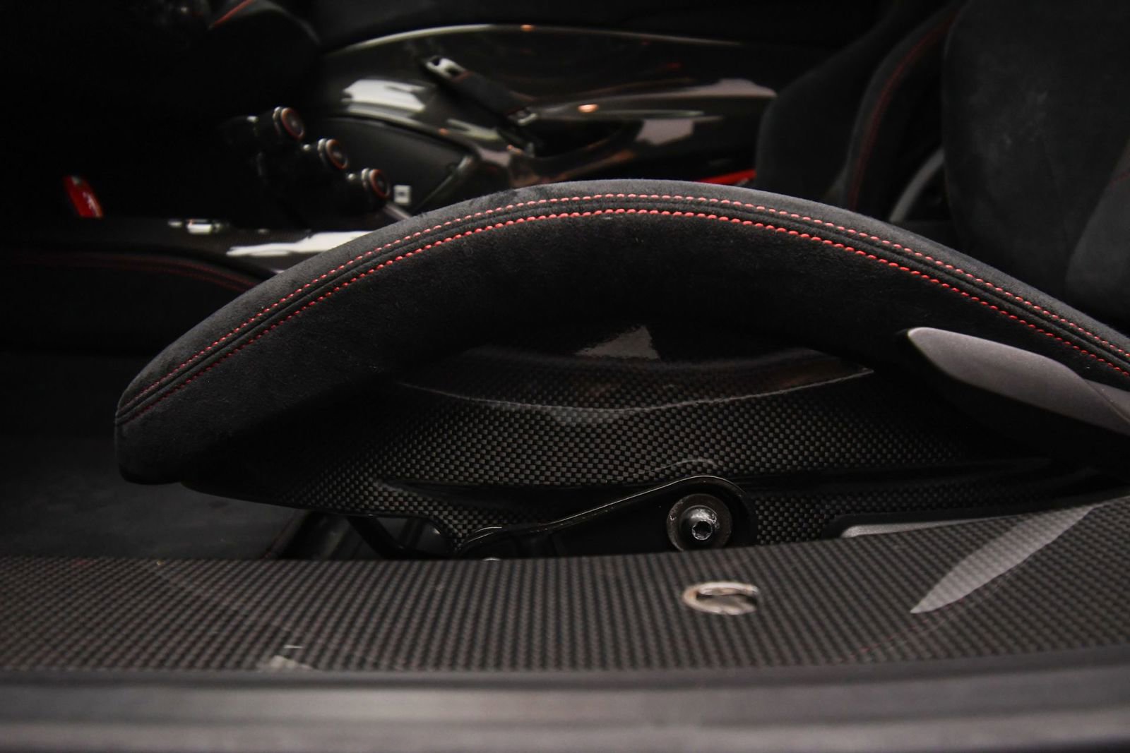 Used 2020 Ferrari 488 Pista Coupe RWD image 50