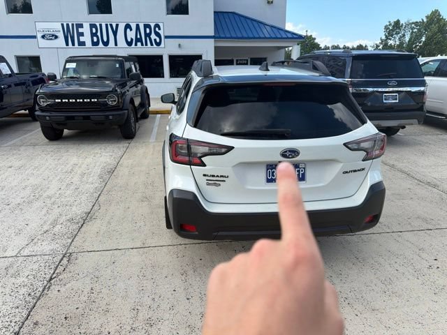 Used 2023 Subaru Outback Onyx Edition AWD/4WD image 13